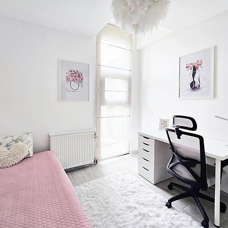 Appartement Bed & Breakfast - Entre Paris & Disneyland à Roissy-en-Brie Extérieur photo