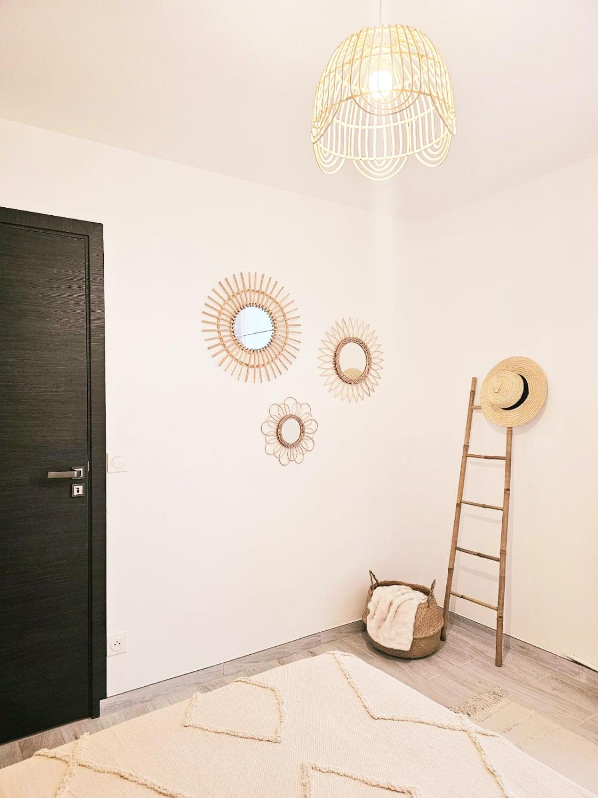 Appartement Bed & Breakfast - Entre Paris & Disneyland à Roissy-en-Brie Extérieur photo
